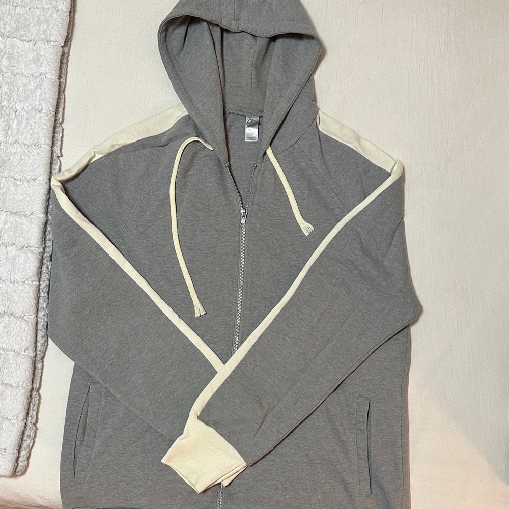 Alternative Gray and Cream Zip-Up Sweater (L)